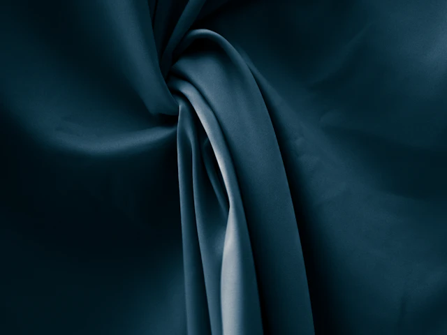 NavyDrape Ponte